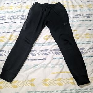 Nike tech fleece pants